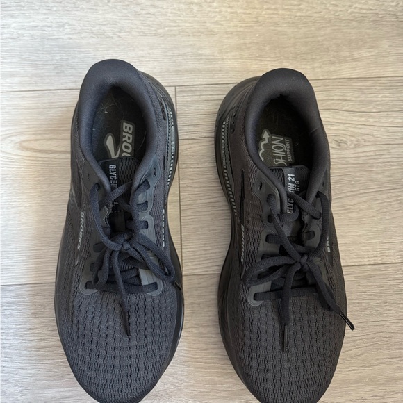 Brooks Running Shoes - Picture 6 of 6